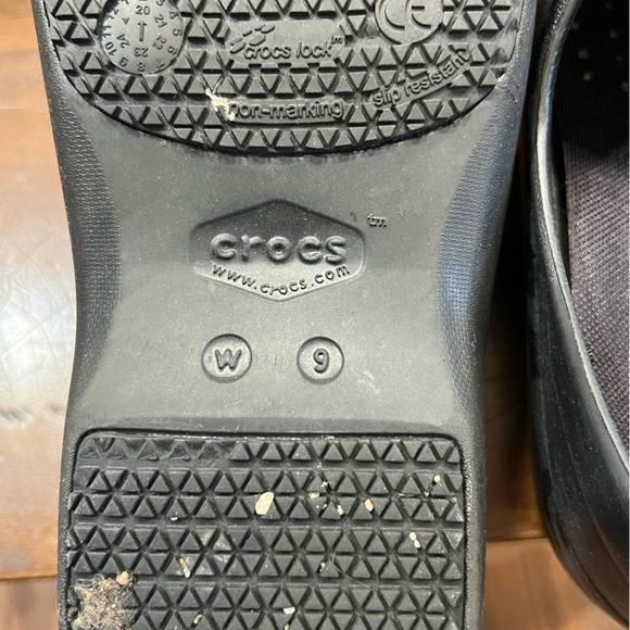 Crocs slip ons - Picture 3 of 3